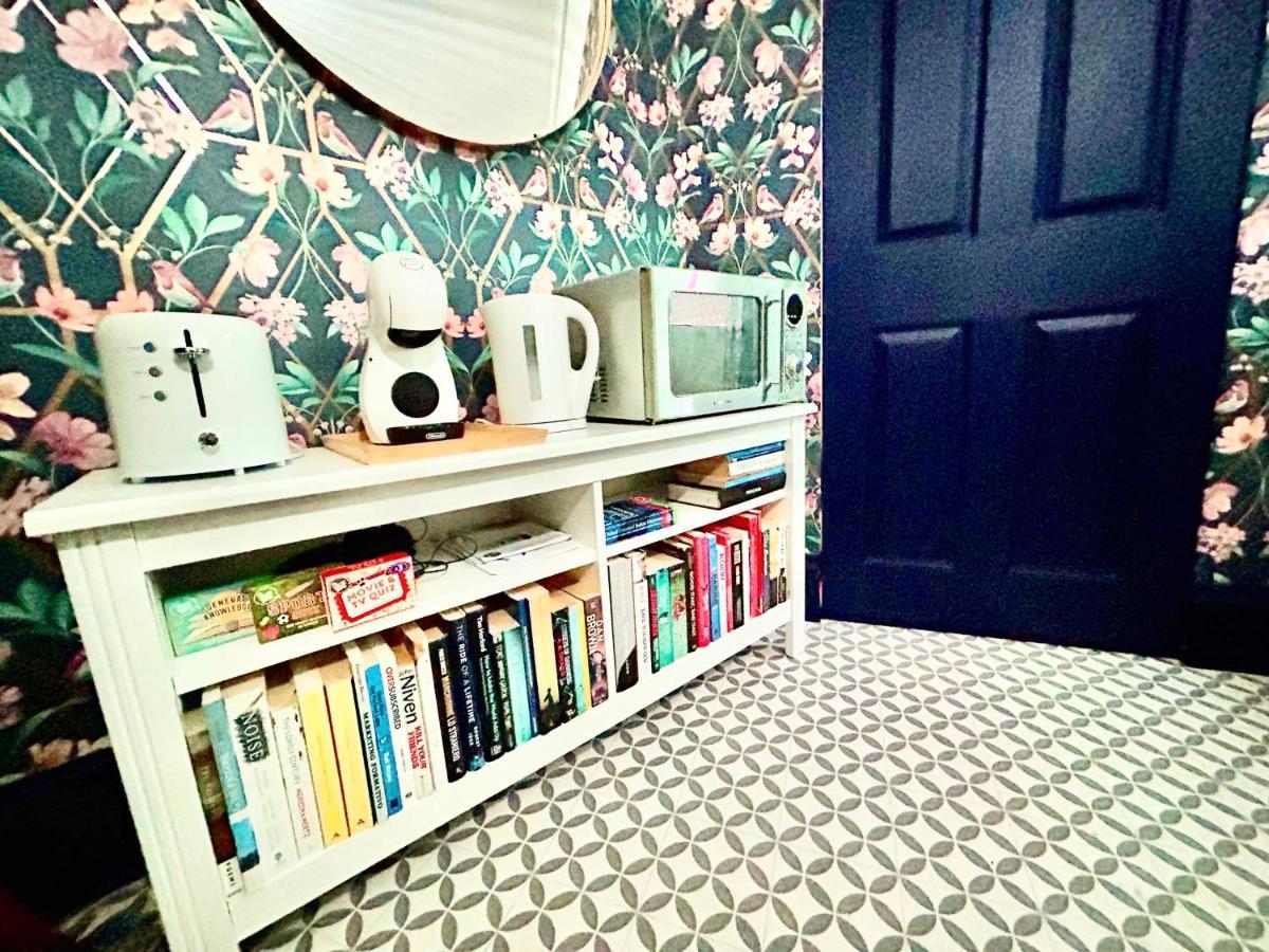 Rest Boutique Golders Green London Luaran gambar