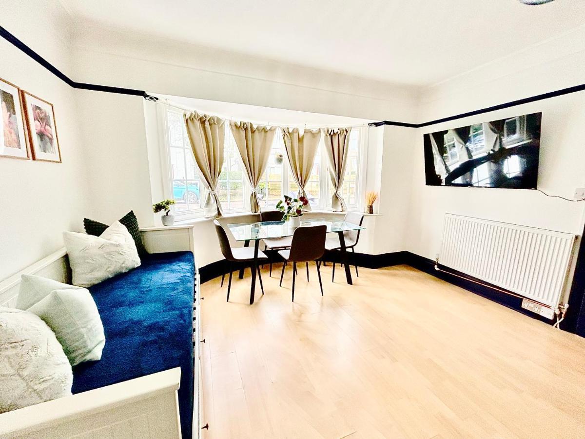 Rest Boutique Golders Green London Luaran gambar