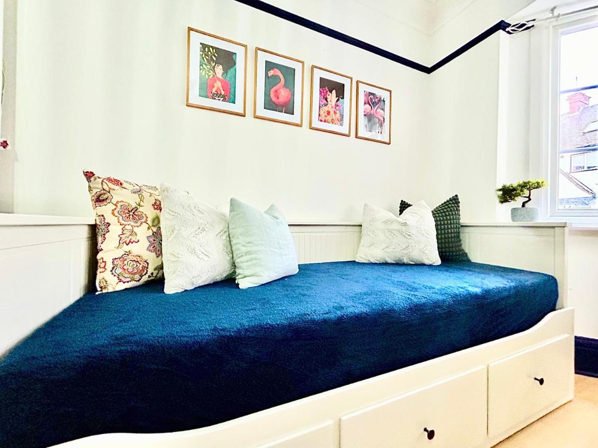 Rest Boutique Golders Green London Luaran gambar