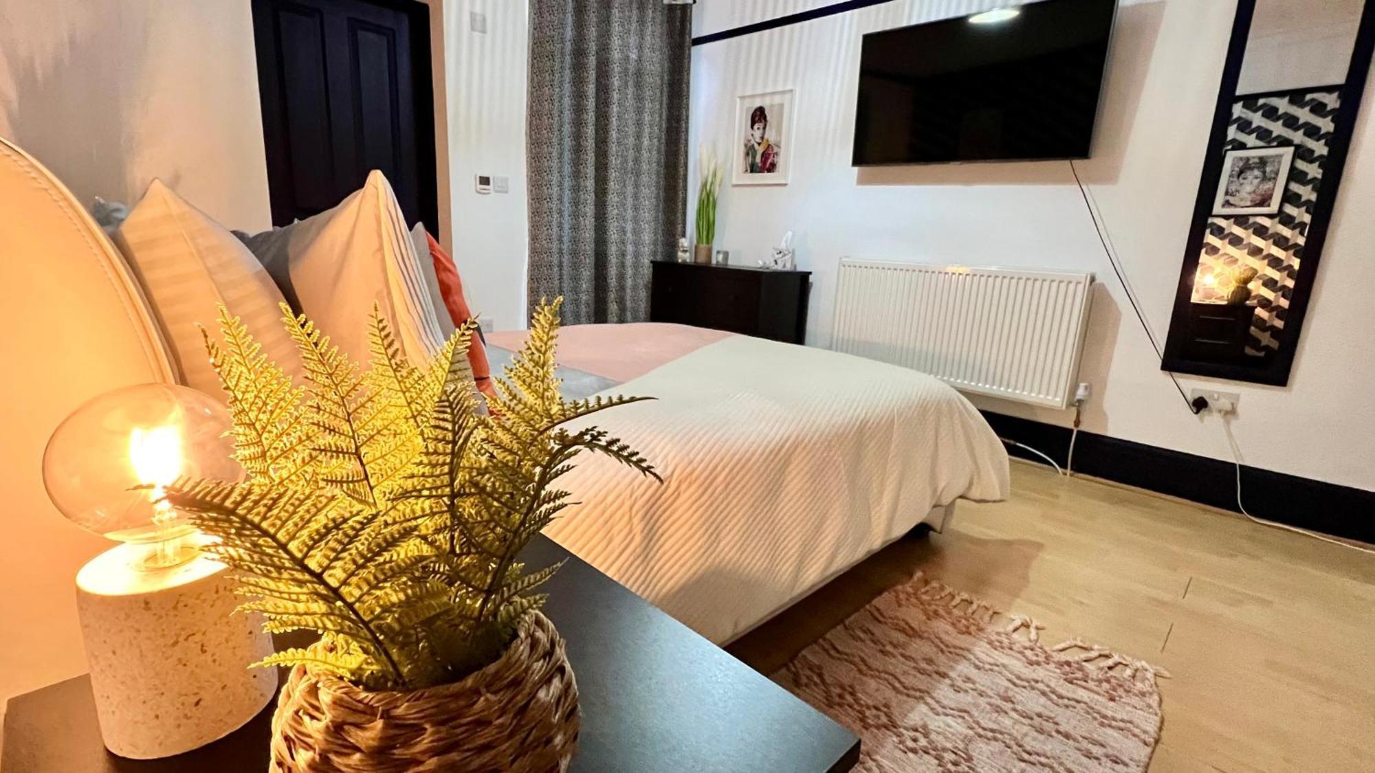 Rest Boutique Golders Green London Luaran gambar